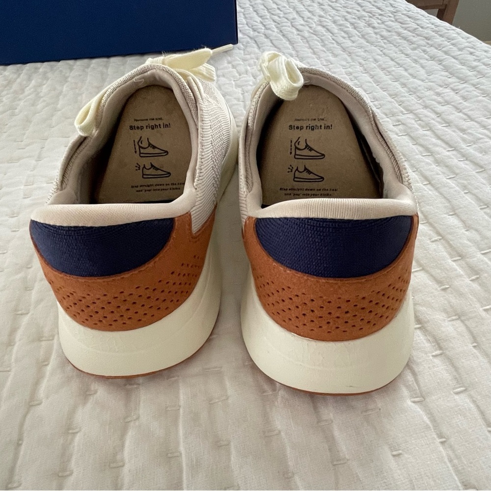 NWT Kizik Women’s Light Taupe Lima Sneakers Size 8 - Picture 2 of 5
